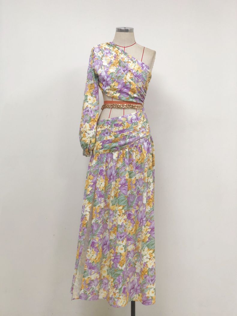 Women's Sloping Shoulder Sexy Navel Floral Skirt Temperament Ladies Irregular Swing Dress