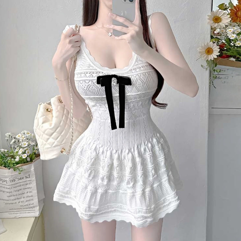 Ladies' slim fit U-neck bow dress