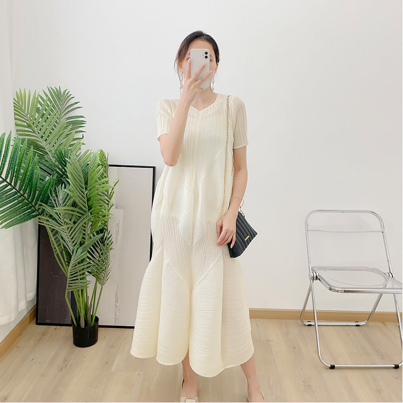 Ladies Temperament Pleated Dress Summer New Pleated Lantern Skirt Long