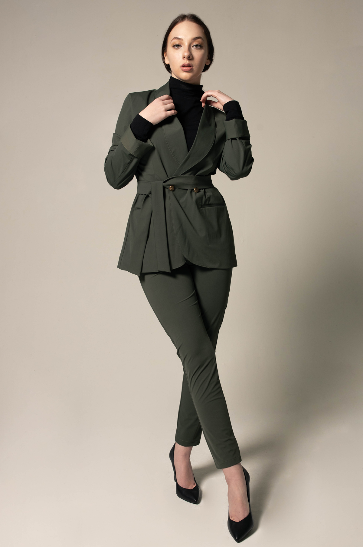 Women's Olive Blazer with Front Buttons – Tailored Blazer for Women