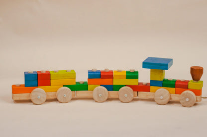 QToys Australia (USA) Stack & Pull Train