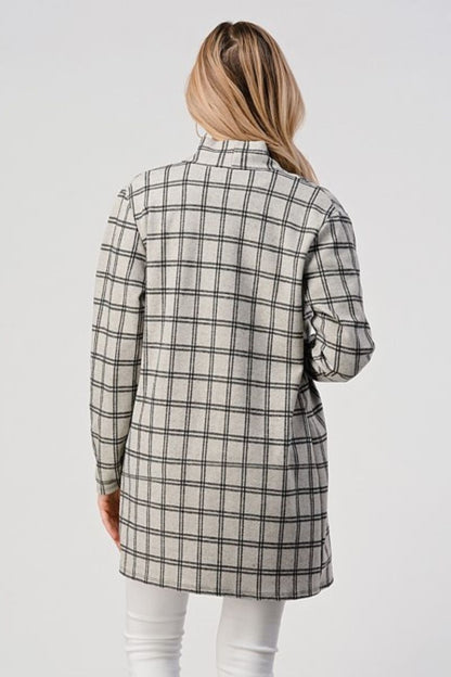Cardigan with plaid design and long sleeves and front pockets