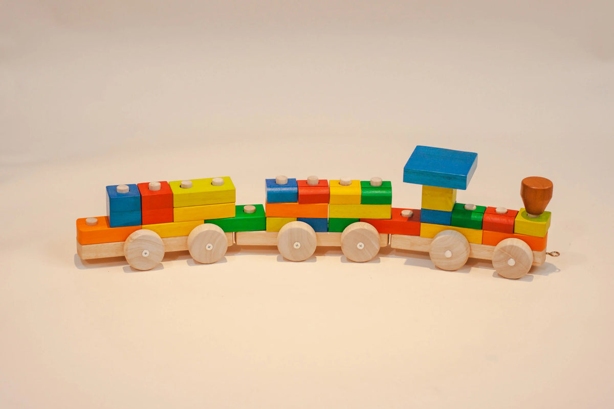 QToys Australia (USA) Stack & Pull Train